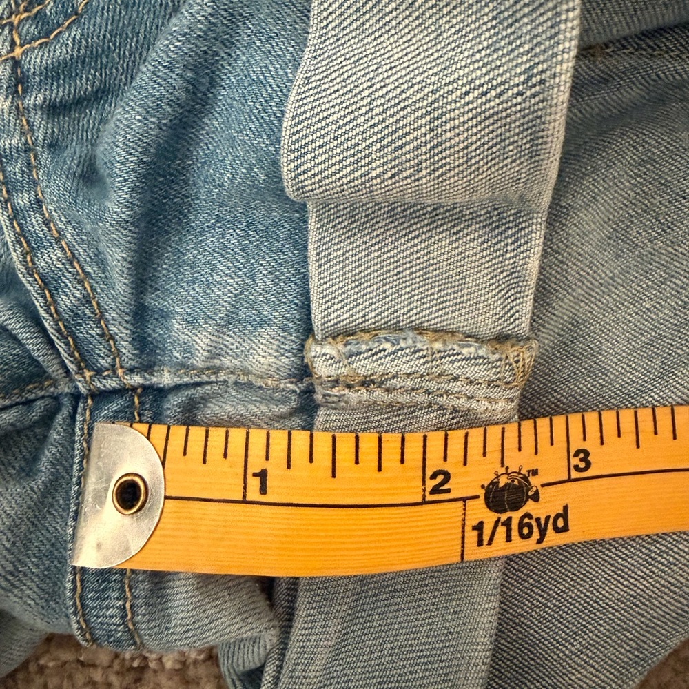 7 For All Mankind Light Blue Jean Shorts - Picture 5 of 5